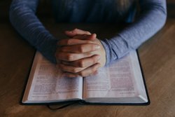 Gebet und Bibel